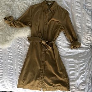 Tan cotton/silk L.L. Bean Signature Shirtdress